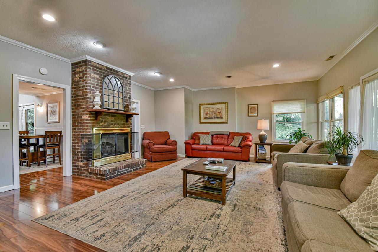 South Asheville Home With Hot Tub Just 11 Miles To Downtown 外观 照片