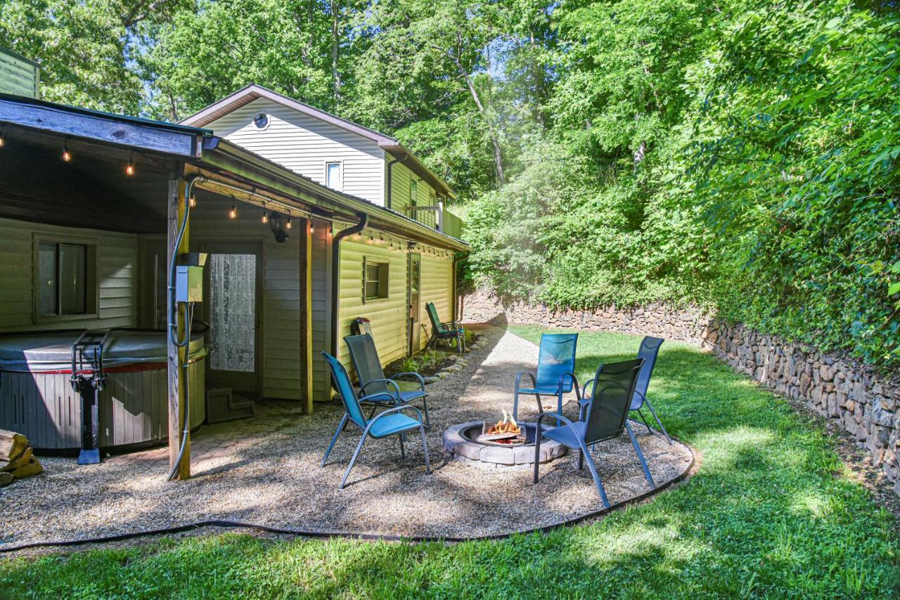 South Asheville Home With Hot Tub Just 11 Miles To Downtown 外观 照片